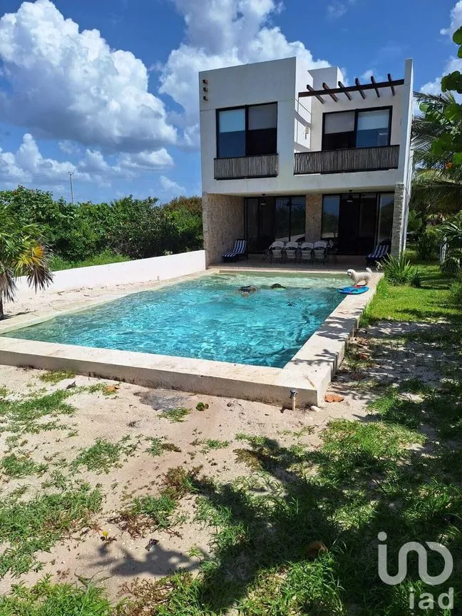 Casa en Renta en Sisal, Hunucmá, Yucatán | NEX-276793 | iad México | Foto 1 de 9