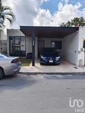 NEX-279820 - Casa en Renta, con 2 recamaras, con 2 baños en Las Américas, CP 97302, Yucatán.