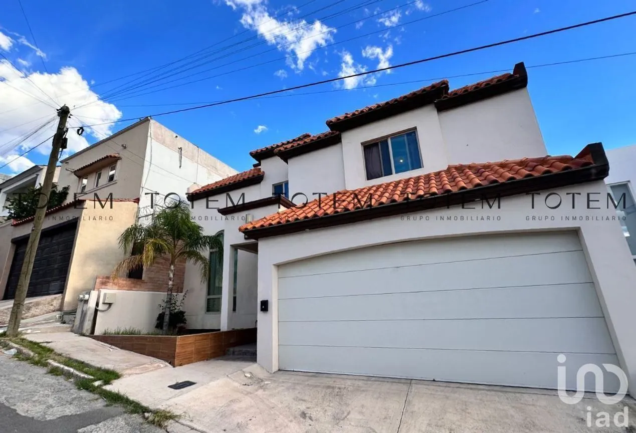 Casa en Renta en Lomas Altas IV, Chihuahua, Chihuahua | NEX-231271 | iad México | Foto 1 de 30