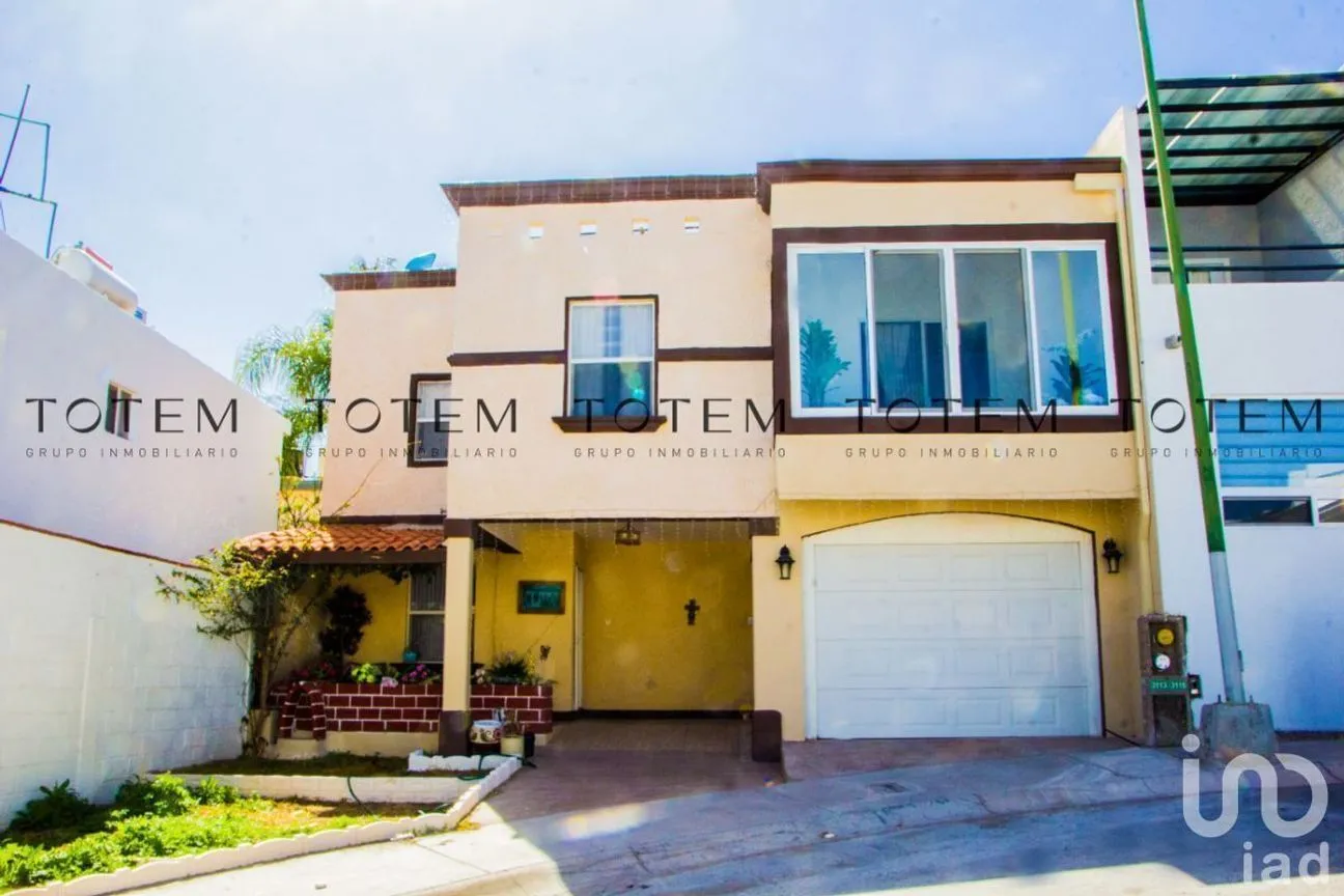 Casa en Venta en Hacienda Carlota, Chihuahua, Chihuahua | NEX-231277 | iad México | Foto 1 de 27