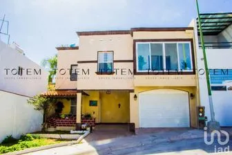 NEX-231277 - Casa en Venta, con 4 recamaras, con 2 baños, con 216.86 m2 de construcción en Hacienda Carlota, CP 31220, Chihuahua.