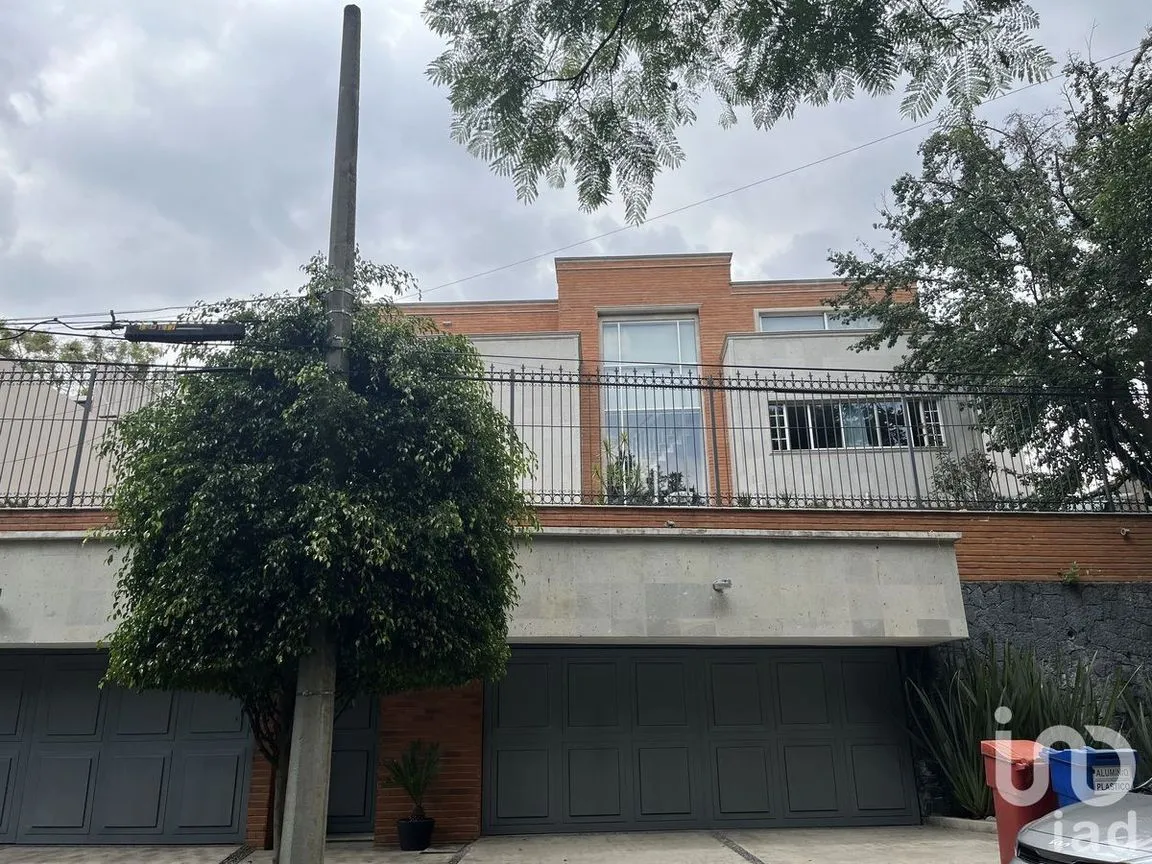 Casa en Venta en Lomas de Chapultepec, Miguel Hidalgo, Ciudad de México | NEX-229467 | iad México | Foto 2 de 18