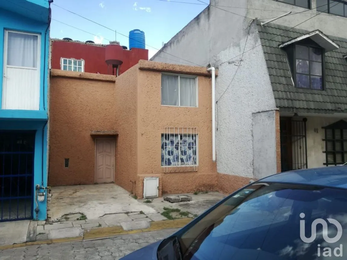 Casa en Venta en Rincón de San Lorenzo, Toluca, México | NEX-18293 | iad México | Foto 1 de 12