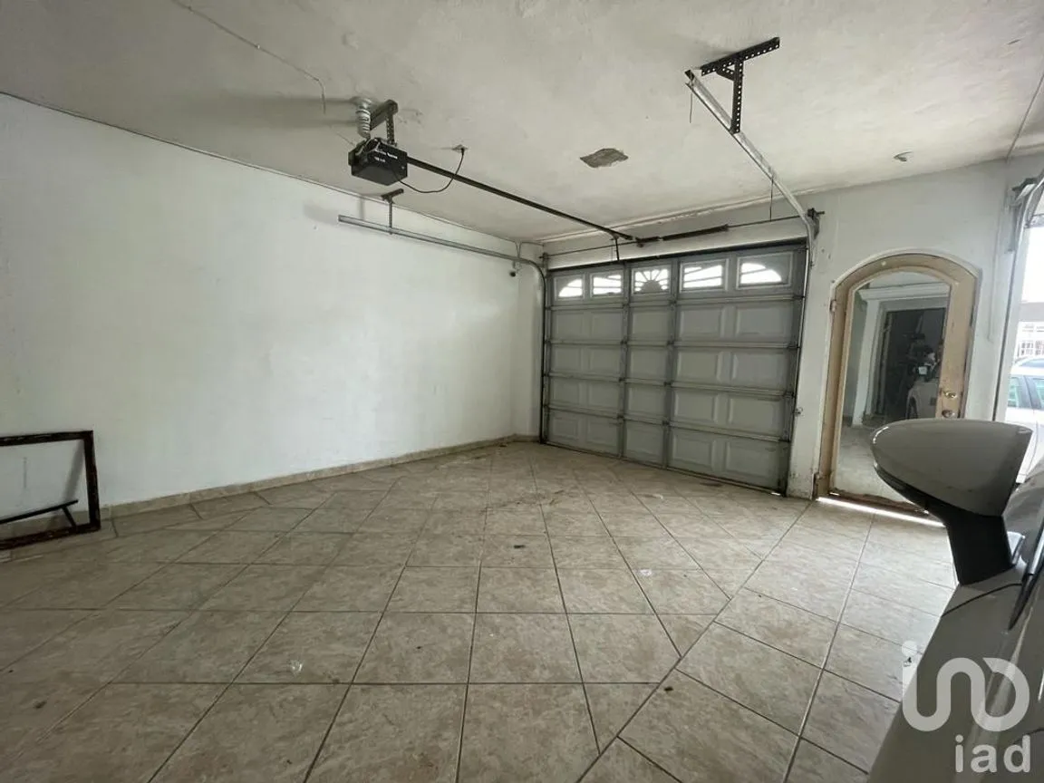 Casa en Venta en Valle Dorado, Reynosa, Tamaulipas | NEX-228120 | iad México | Foto 2 de 15