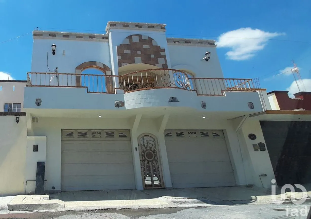 Casa en Venta en Valle Dorado, Reynosa, Tamaulipas | NEX-228120 | iad México | Foto 1 de 15