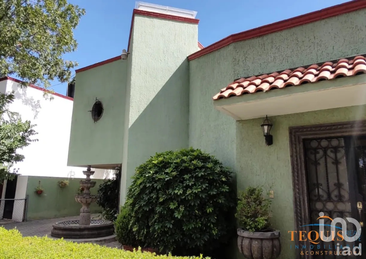 Casa en Venta en Club Residencial San Isidro, San Juan del Río, Querétaro | NEX-276189 | iad México | Foto 8 de 9