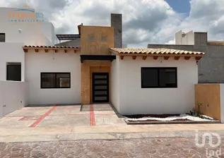 NEX-276228 - Casa en Venta, con 3 recamaras, con 2 baños, con 126 m2 de construcción en Hacienda Grande, CP 76799, Querétaro.
