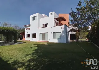 NEX-290598 - Casa en Venta, con 5 recamaras, con 5 baños en Tequisquiapan Centro, CP 76750, Querétaro.