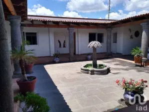 NEX-79592 - Casa en Venta, con 4 recamaras, con 4 baños en Adolfo Lopez Mateos, CP 76750, Querétaro.