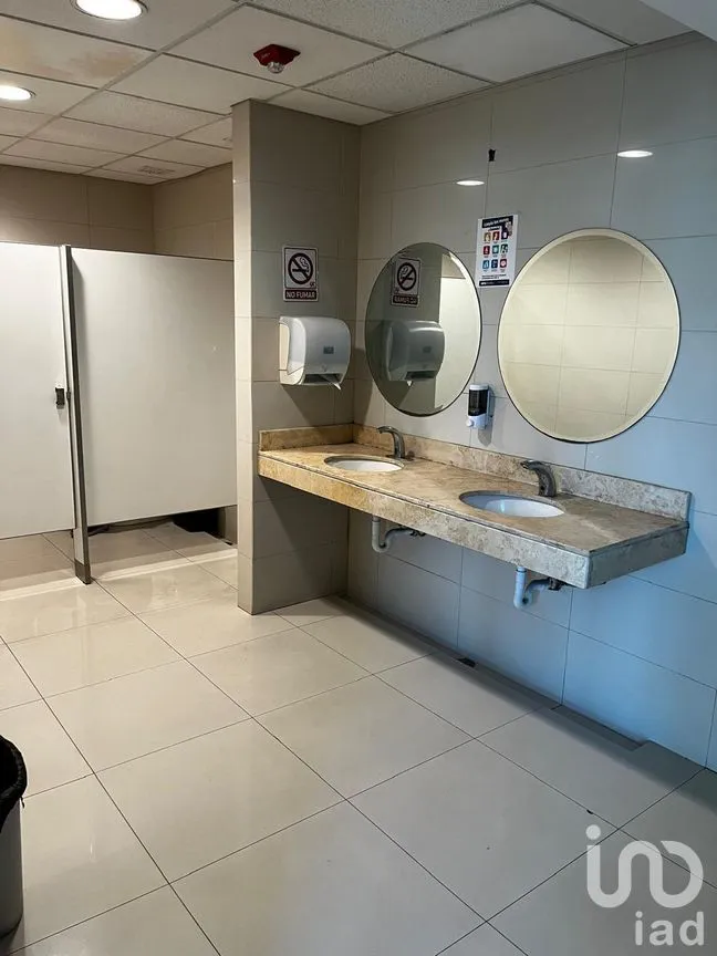 Oficina en Venta en Villas la Rioja, Monterrey, Nuevo León | NEX-271381 | iad México | Foto 7 de 9