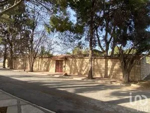 NEX-279778 - Casa en Venta, con 3 recamaras, con 3 baños, con 377 m2 de construcción en Las Cabañas, CP 25200, Coahuila.