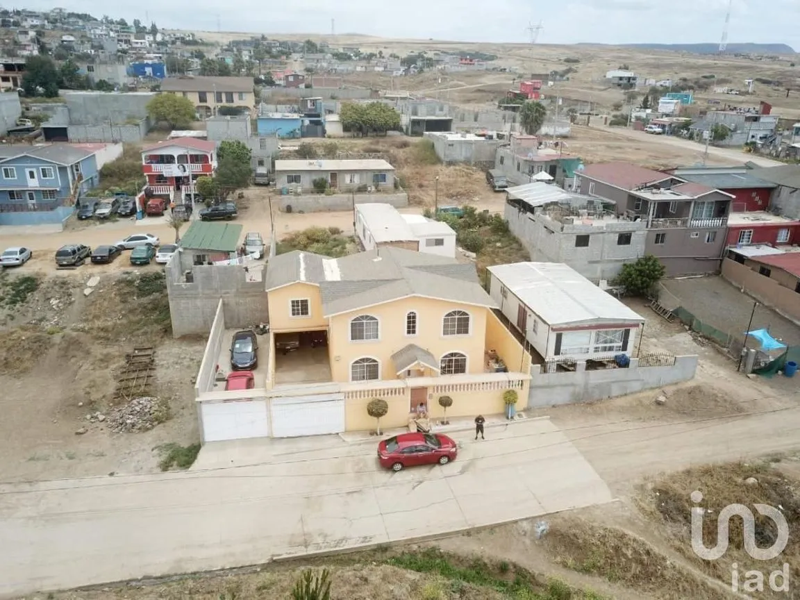 Casa en Venta en Primo Tapia parte Baja, Playas de Rosarito, Baja California | NEX-108570 | iad México | Foto 2 de 42