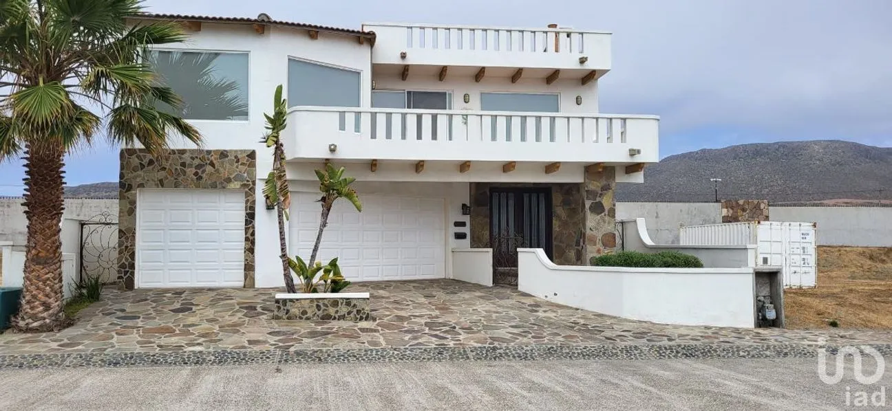 Casa en Venta en La Misión, Ensenada, Baja California | NEX-230496 | iad México | Foto 1 de 25