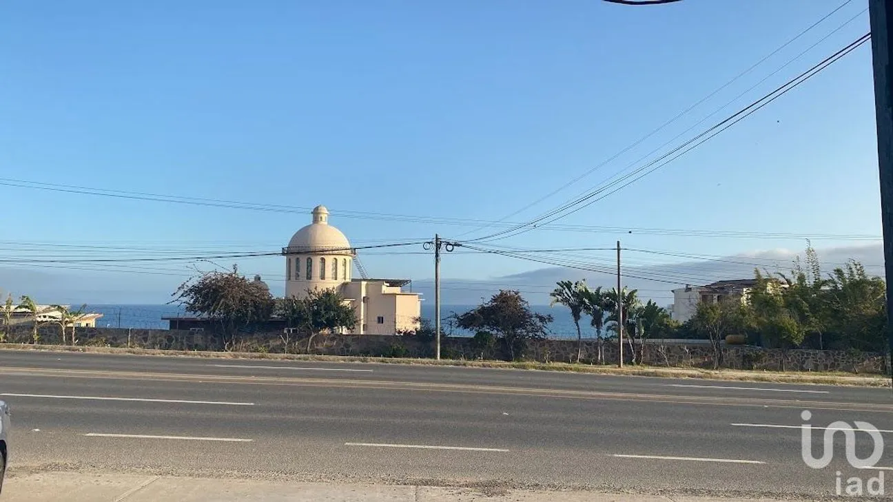 Local en Renta en Las Gaviotas, Playas de Rosarito, Baja California | NEX-230500 | iad México | Foto 1 de 12