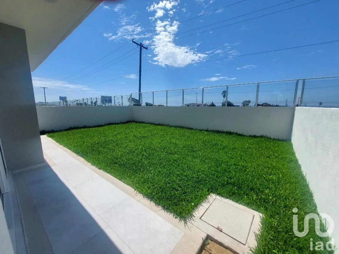 Casa en Renta en Playa Encantada, Playas de Rosarito, Baja California | NEX-230526 | iad México | Foto 2 de 45