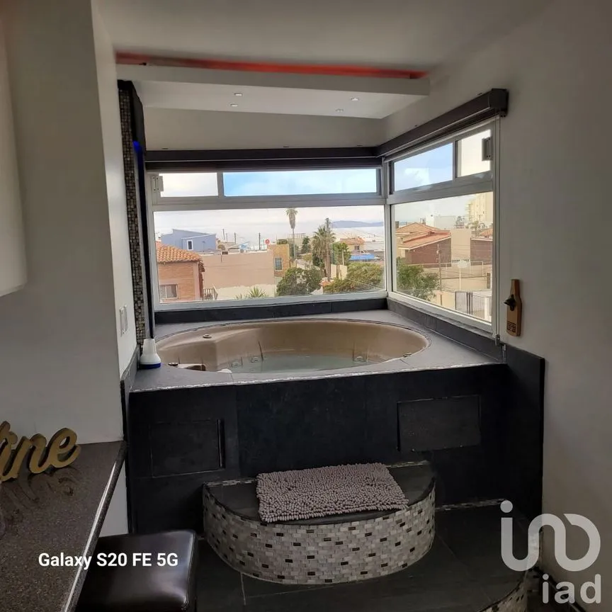 Departamento en Renta en Vista al Mar, Playas de Rosarito, Baja California | NEX-230533 | iad México | Foto 1 de 26