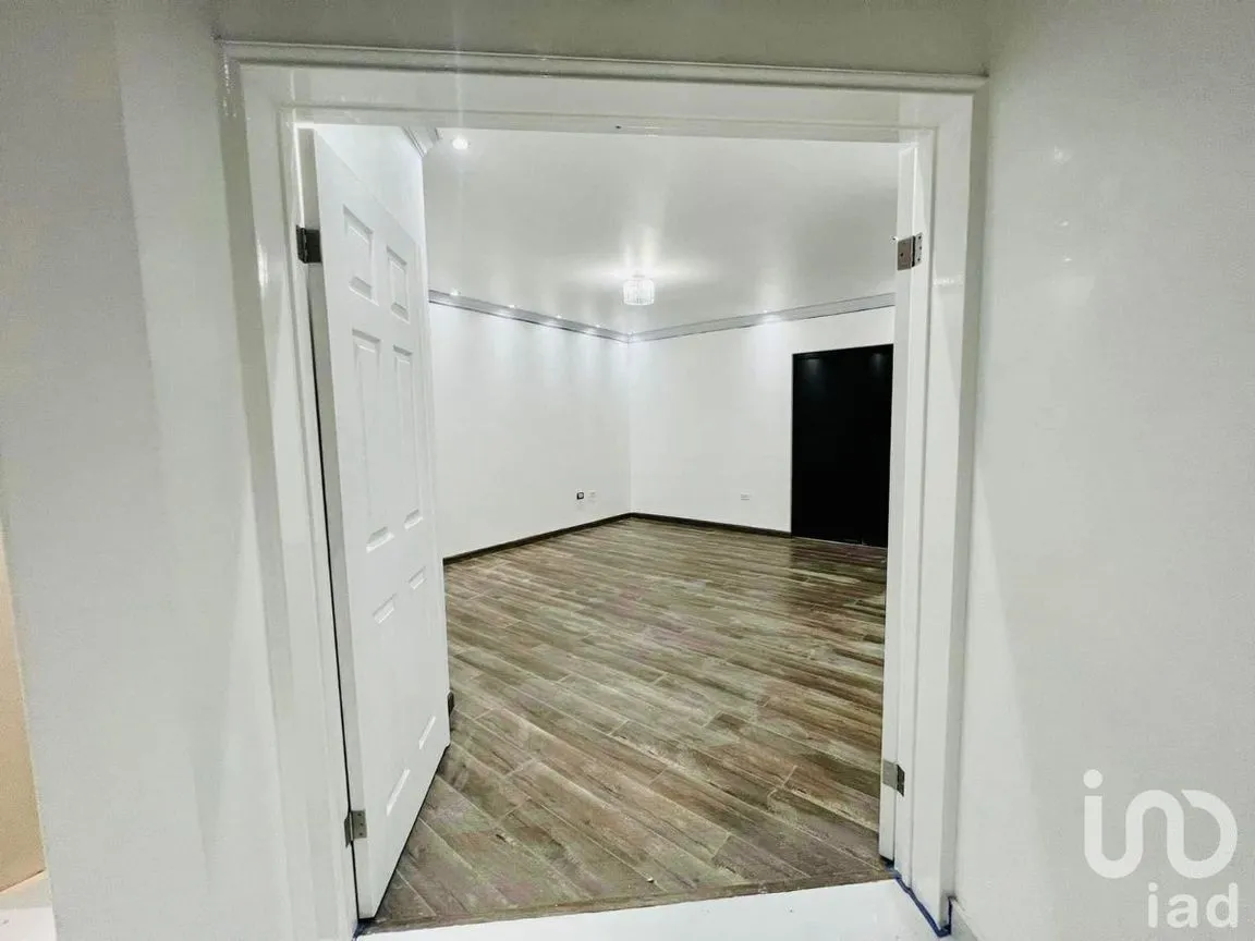 Casa en Venta en Vista Dorada, Tijuana, Baja California | NEX-230545 | iad México | Foto 18 de 28