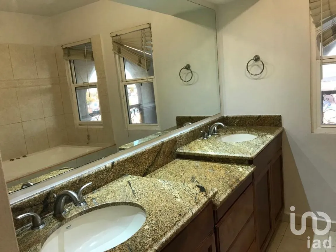 Casa en Venta en La Cúspide, Tijuana, Baja California | NEX-230580 | iad México | Foto 9 de 13