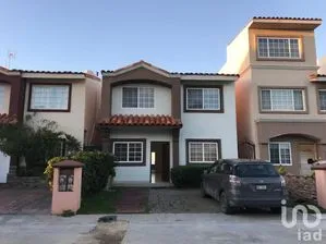NEX-230580 - Casa en Venta, con 3 recamaras, con 3 baños, con 169.74 m2 de construcción en La Cúspide, CP 22517, Baja California.