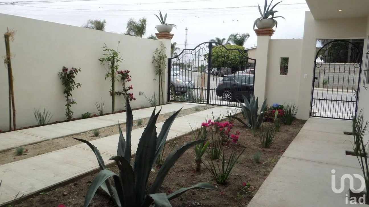 Casa en Venta en Reforma, Playas de Rosarito, Baja California | NEX-230595 | iad México | Foto 2 de 31