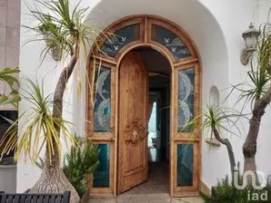 NEX-230602 - Casa en Renta, con 6 recamaras, con 4 baños en San Antonio, CP 22114, Baja California.