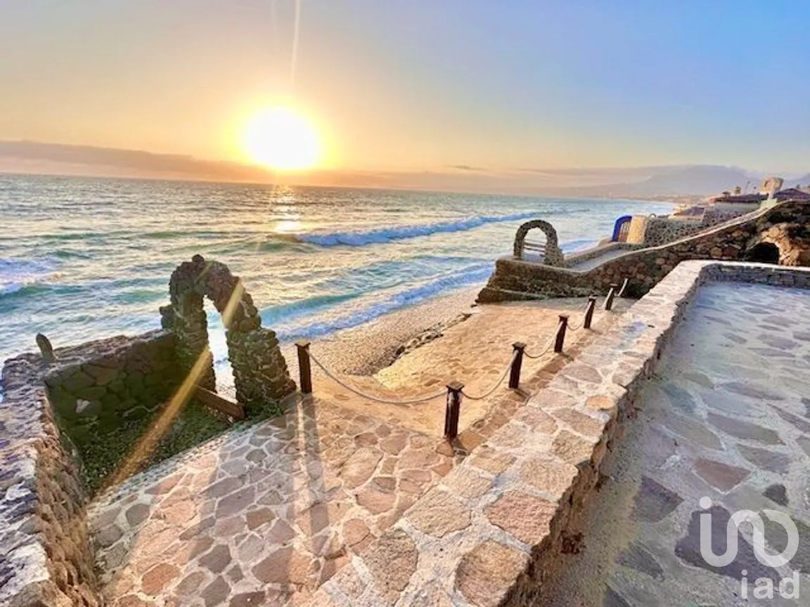 Casa en Venta en El Descanso, Playas de Rosarito, Baja California | NEX-268352 | iad México | Foto 1 de 27