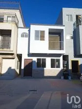 NEX-268355 - Casa en Venta, con 2 recamaras, con 1 baño en Tijuana, CP 22703, Baja California.
