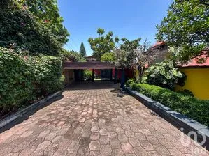 NEX-277501 - Casa en Venta, con 8 recamaras, con 7 baños, con 997 m2 de construcción en Los Volcanes, CP 62350, Morelos.