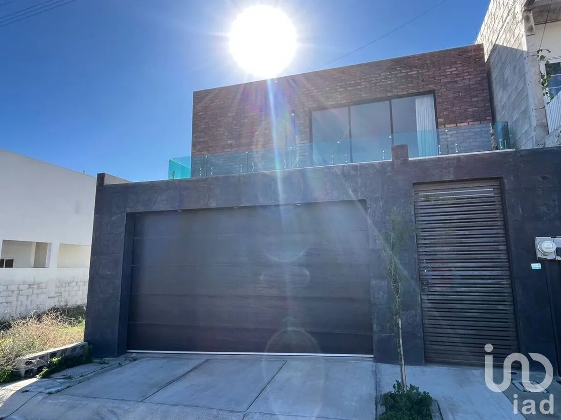 Casa en Venta en Aztlán, Playas de Rosarito, Baja California | NEX-278565 | iad México | Foto 1 de 33