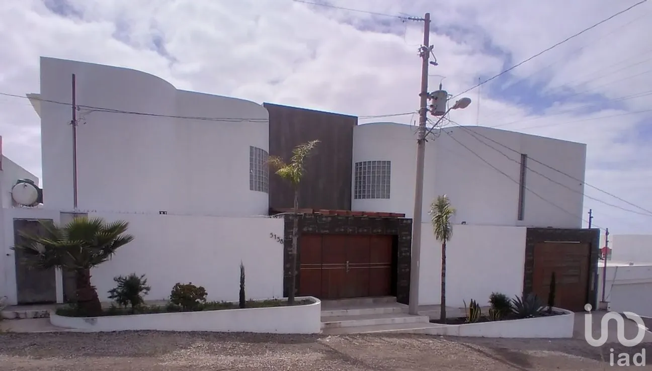 Casa en Venta en Misión del Mar II, Playas de Rosarito, Baja California | NEX-280090 | iad México | Foto 3 de 48