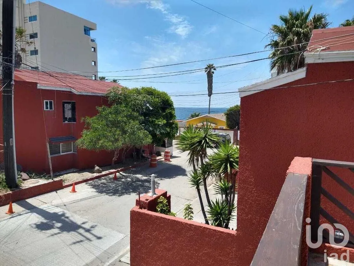 Casa en Venta en Villas de Rosarito, Playas de Rosarito, Baja California | NEX-280103 | iad México | Foto 2 de 34