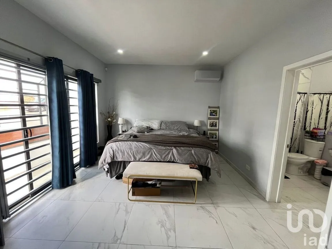 Casa en Venta en Residencial San Marino, Tijuana, Baja California | NEX-282037 | iad México | Foto 10 de 28