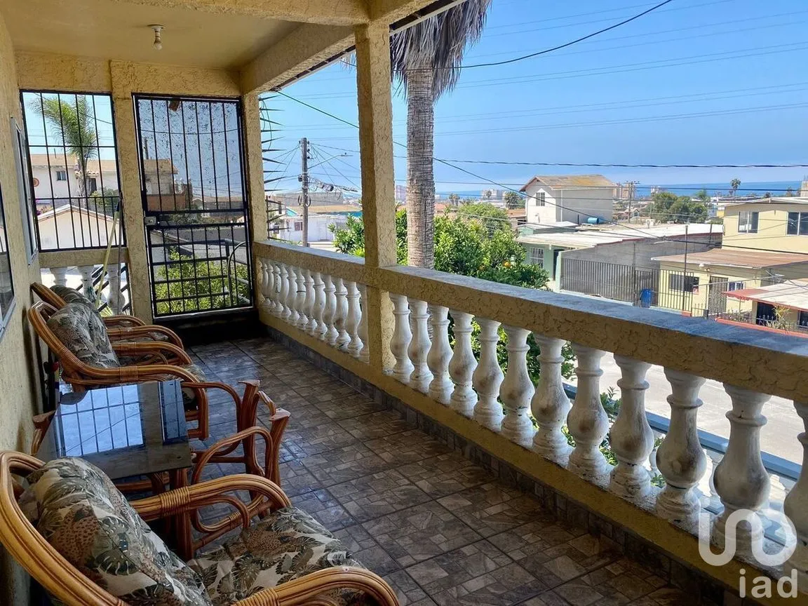 Casa en Venta en Constitución, Playas de Rosarito, Baja California | NEX-282079 | iad México | Foto 2 de 36