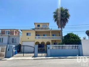 NEX-282079 - Casa en Venta, con 5 recamaras, con 3 baños, con 309.46 m2 de construcción en Constitución, CP 22707, Baja California.