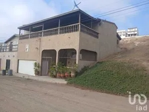 NEX-282476 - Casa en Renta, con 4 recamaras, con 3 baños en Mar de Puerto Nuevo I, CP 22740, Baja California.