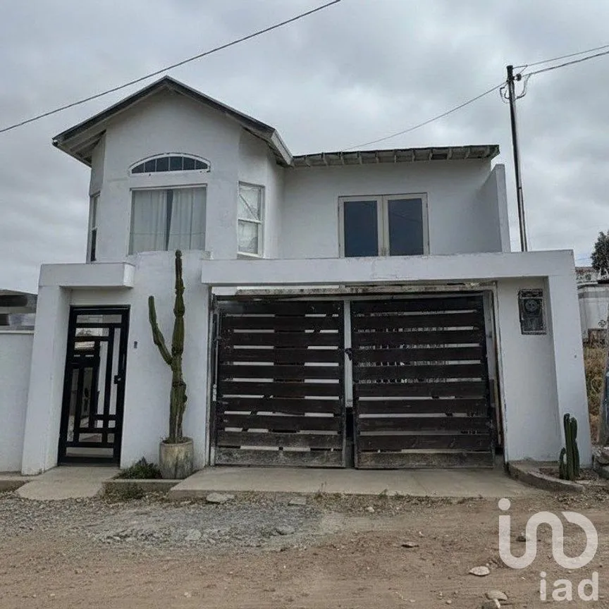 Casa en Venta en La Mina, Playas de Rosarito, Baja California | NEX-287907 | iad México | Foto 1 de 31