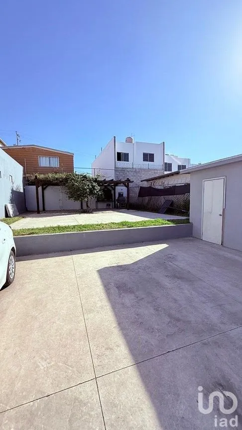 Casa en Venta en La Mina, Playas de Rosarito, Baja California | NEX-288571 | iad México | Foto 3 de 41