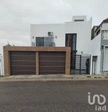NEX-288757 - Casa en Renta, con 3 recamaras, con 2 baños, con 218 m2 de construcción en Playa Encantada, CP 22713, Baja California.