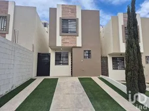 NEX-289396 - Casa en Venta, con 2 recamaras, con 1 baño, con 57.85 m2 de construcción en Lomas Santa Fe, CP 22564, Baja California.