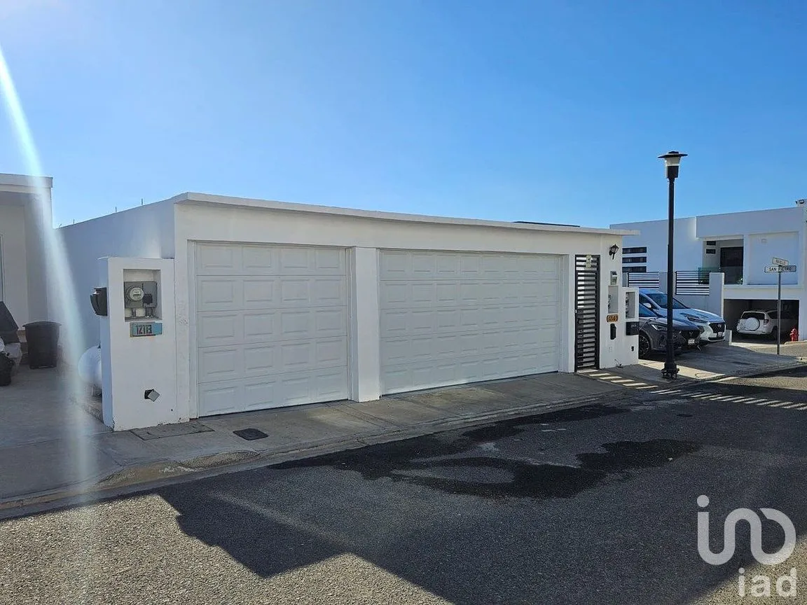 Casa en Venta en Residencial San Marino, Tijuana, Baja California | NEX-289441 | iad México | Foto 1 de 41