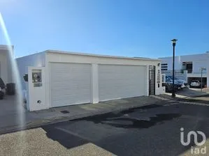 NEX-289441 - Casa en Venta, con 3 recamaras, con 2 baños, con 160 m2 de construcción en Residencial San Marino, CP 22567, Baja California.