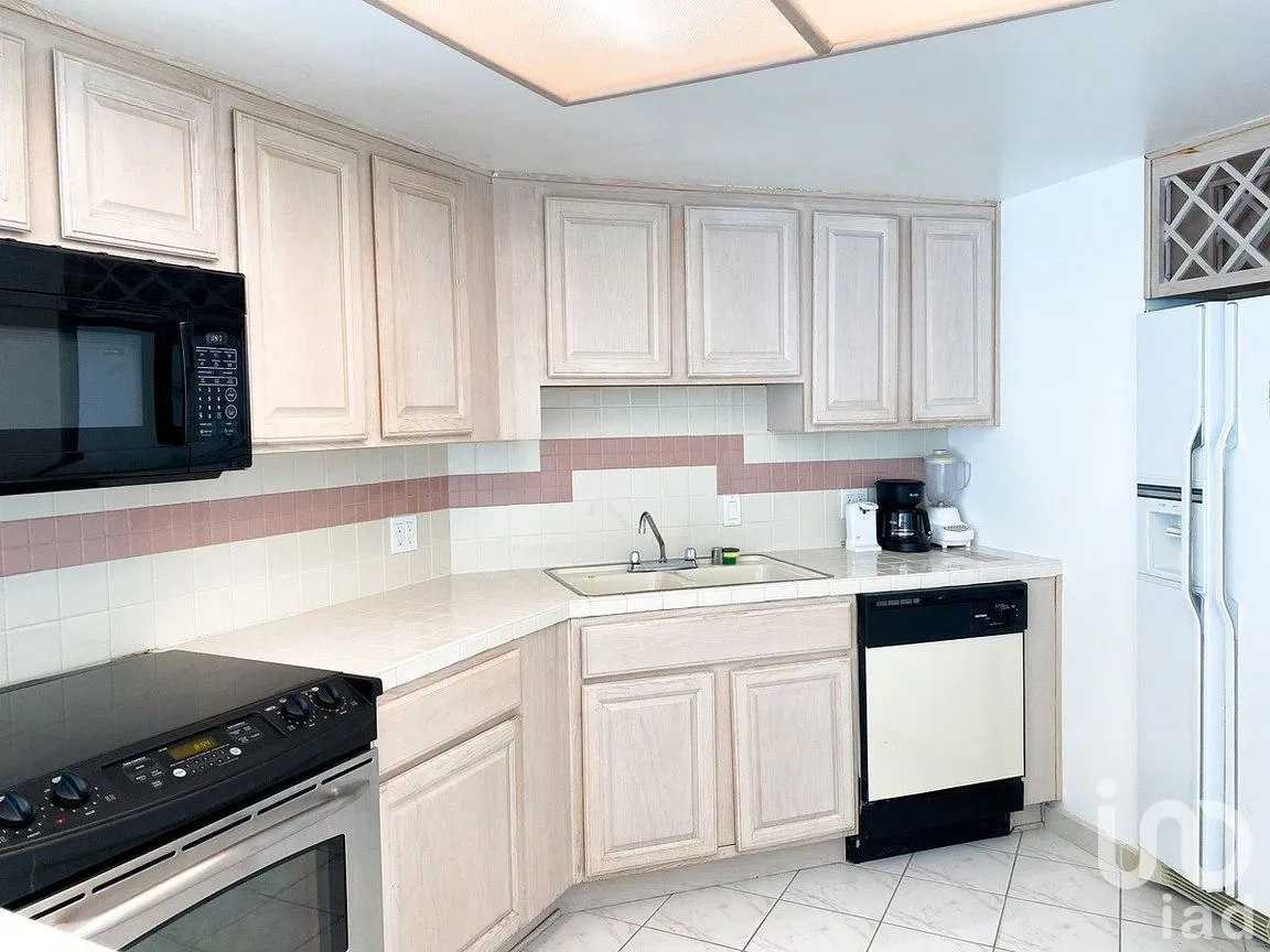 Departamento en Venta en Rosarito Centro, Playas de Rosarito, Baja California | NEX-292403 | iad México | Foto 3 de 22
