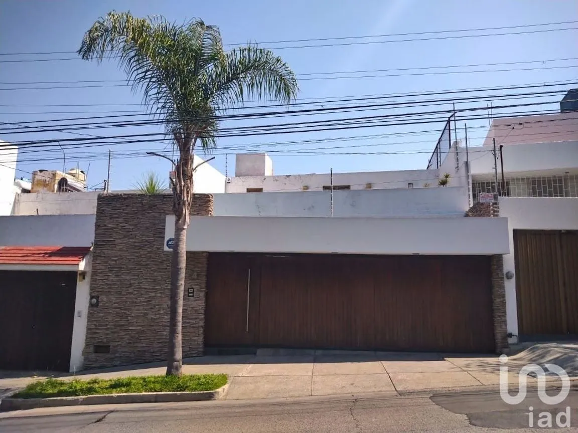 Casa en Venta en Providencia 1a Secc, Guadalajara, Jalisco | NEX-84539 | iad México | Foto 1 de 50