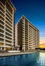 NEX-273593 - Departamento en Venta, con 3 recamaras, con 4 baños, con 300 m2 de construcción.