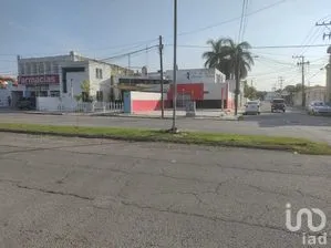 NEX-274647 - Casa en Venta, con 5 recamaras, con 3 baños, con 459 m2 de construcción en Miguel Alemán, CP 97148, Yucatán.