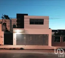 NEX-299834 - Casa en Renta, con 3 recamaras, con 3 baños.