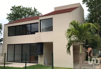 NEX-82962 - Casa en Venta, con 3 recamaras, con 3 baños, con 182 m2 de construcción en Chuburna de Hidalgo, CP 97208, Yucatán.