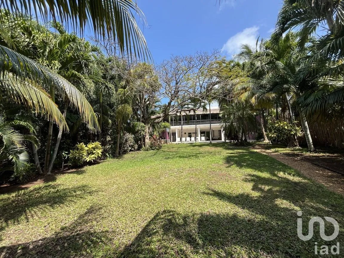 Casa en Venta en Zona Hotelera, Benito Juárez, Quintana Roo | NEX-226720 | iad México | Foto 32 de 43