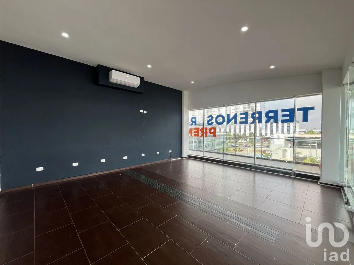Local en Renta en Cancún Centro, Benito Juárez, Quintana Roo | NEX-228292 | iad México | Foto 1 de 27