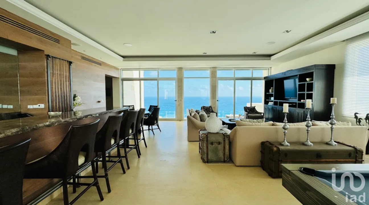 Departamento en Venta en Zona Hotelera, Benito Juárez, Quintana Roo | NEX-278104 | iad México | Foto 2 de 16